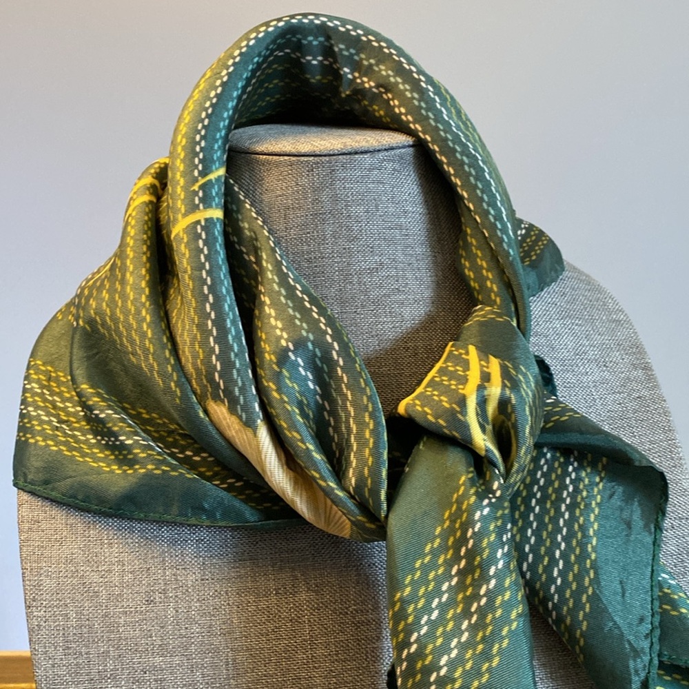 Vintage Green Tulip Scarf